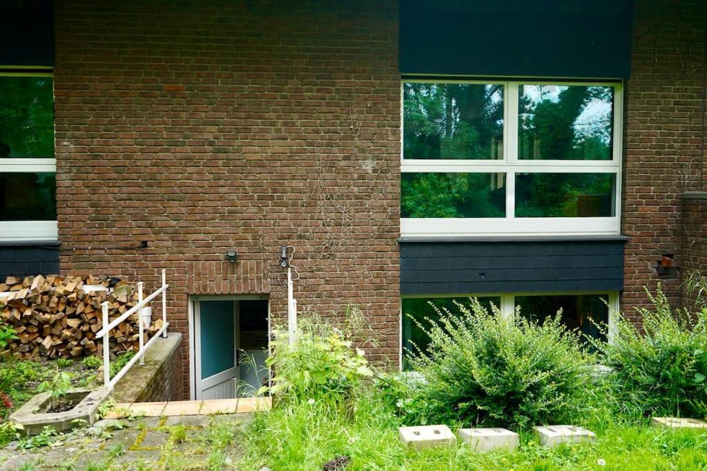 Helle Kellerwohnung Im Gruenen Mit Sauna 쾰른 외부 사진